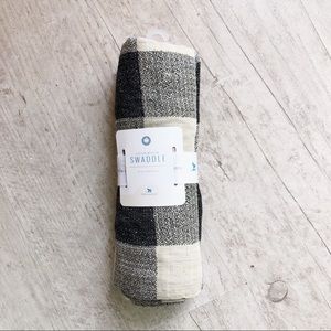 Little Unicorn plaid swaddle blanket